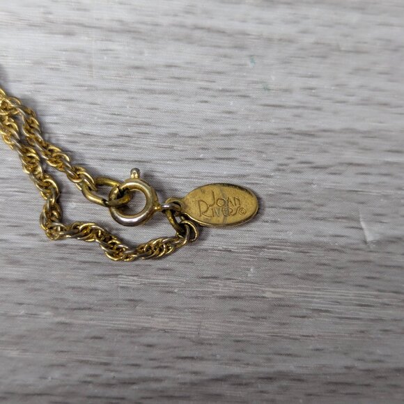 Joan Rivers Signed Gold Tone Egg w/ Bow Pendant Necklace w/Chain - Picture 10 of 12